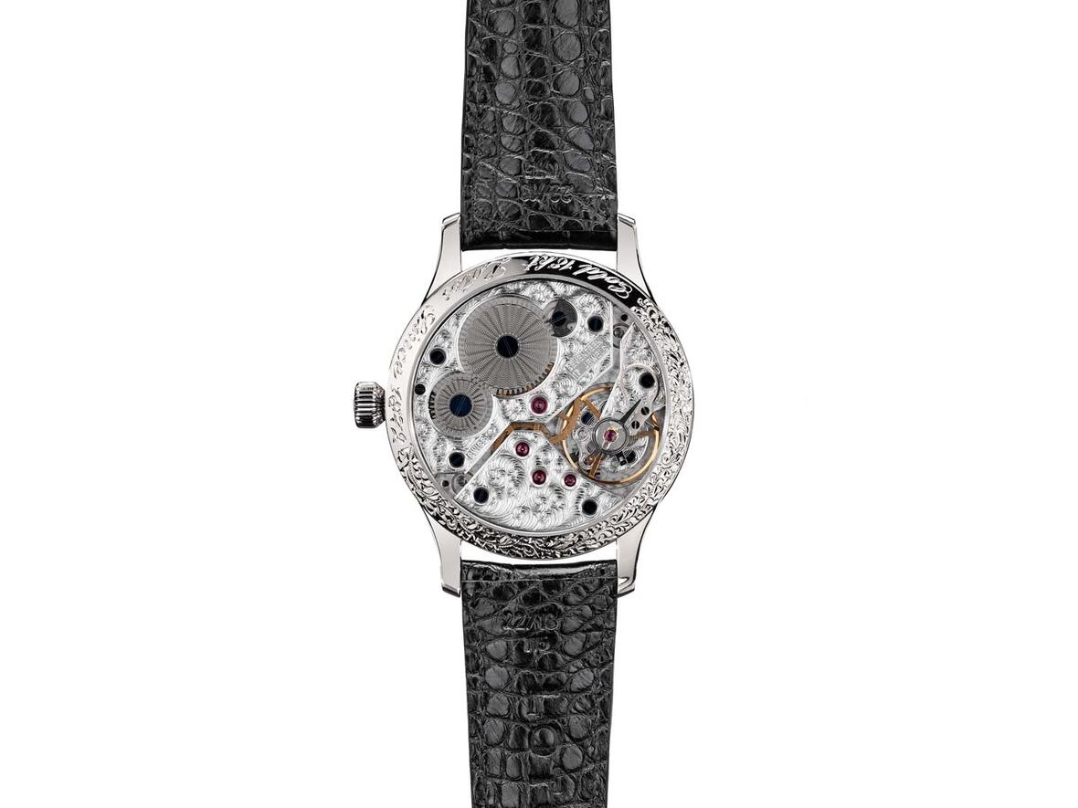 Unique Movement with beautiful decoration