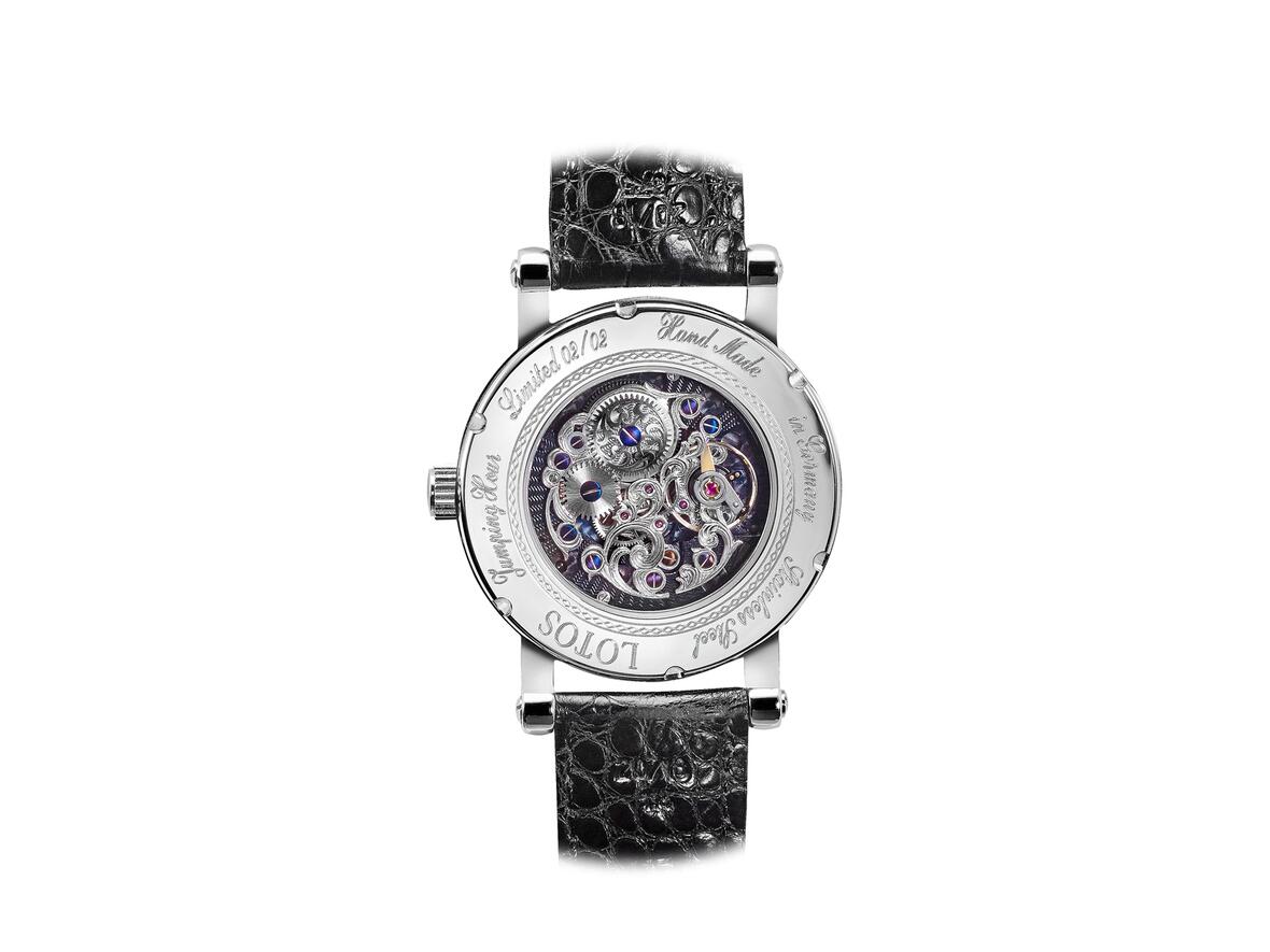 Jumping Hour Watch in Stainles Steel - Limited Edition